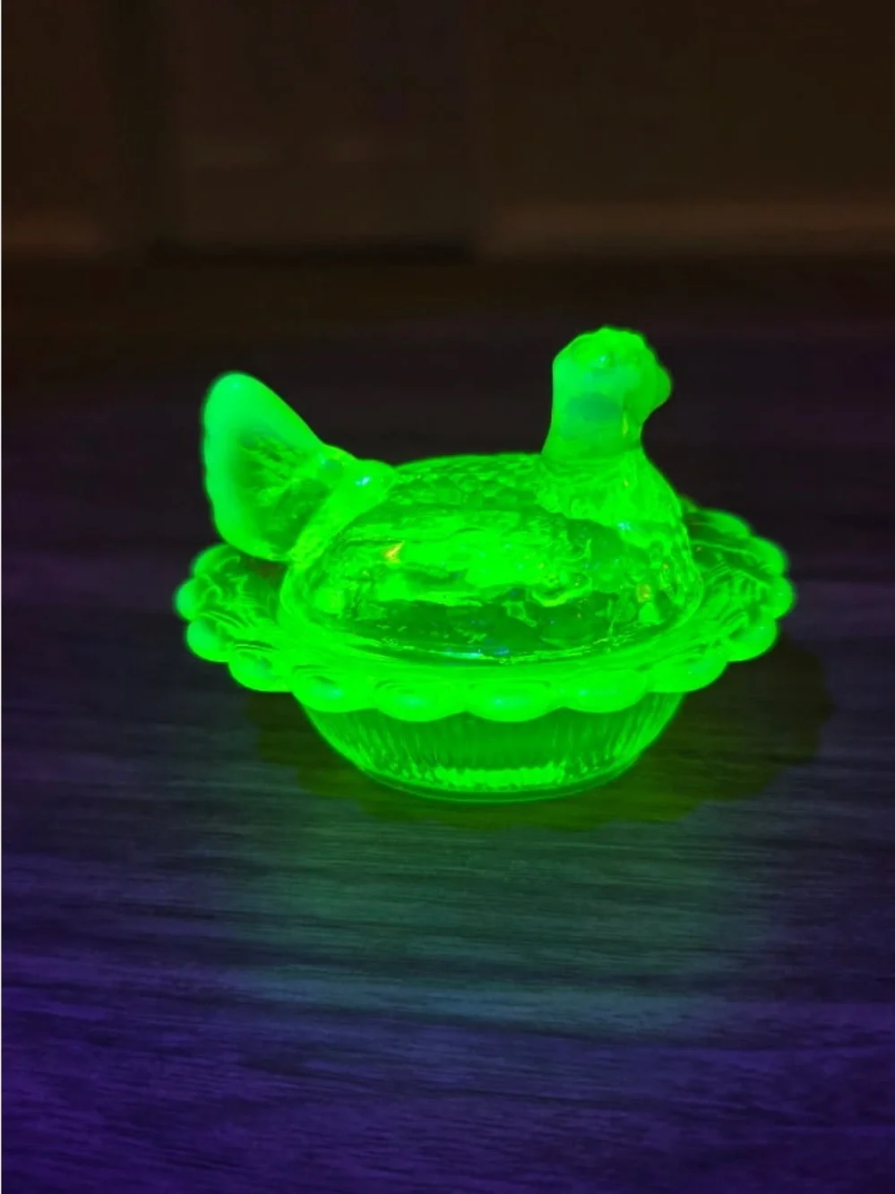 Mosser Mini Hen on Nest Uranium Vaseline Opalescent Glass M Marked